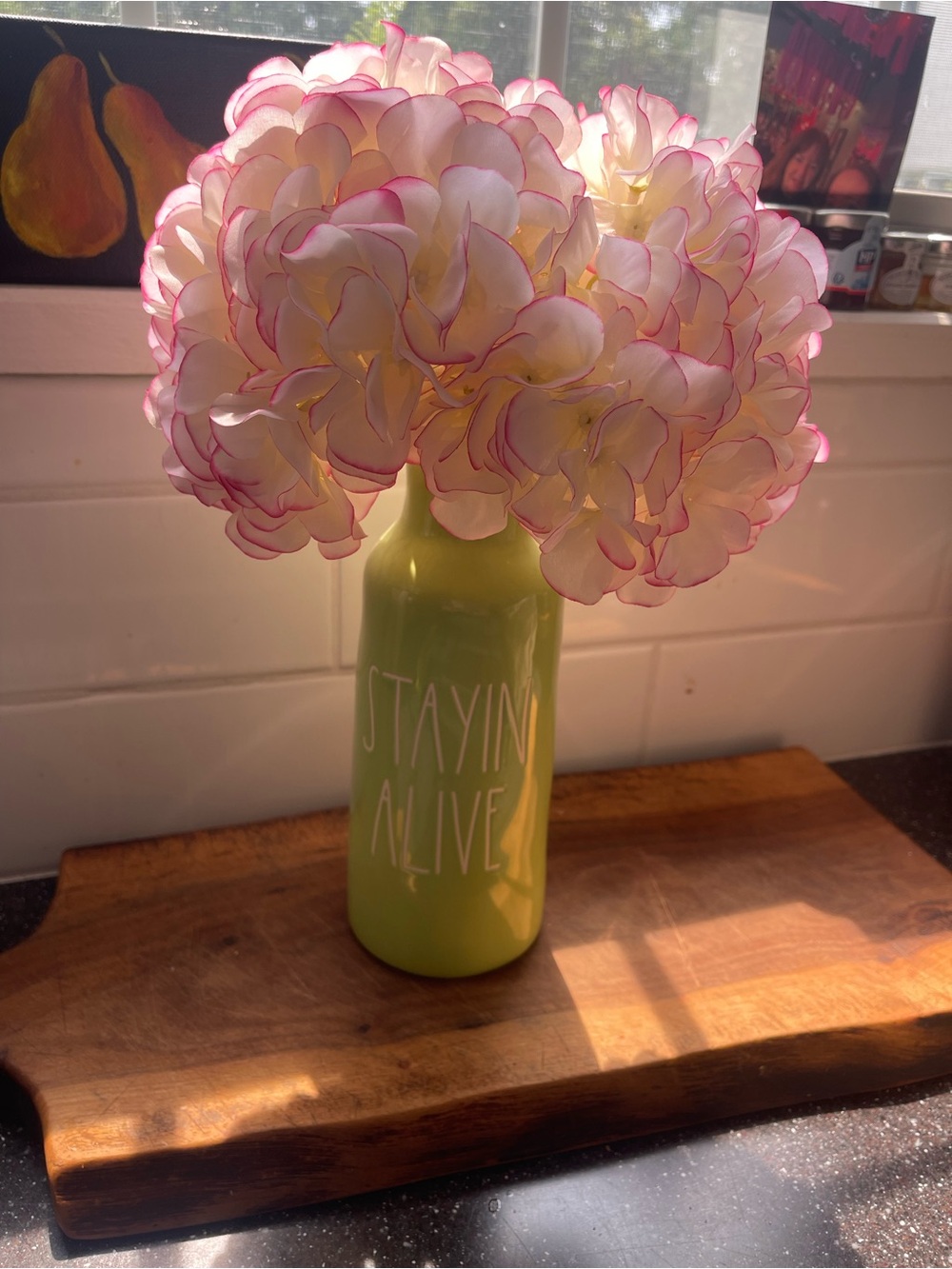 Rae Dunn Stayin' Alive Green Ceramic Vasem